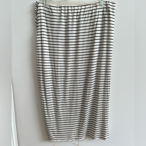 Max Studio Midi Skirt - Size Medium - Picture 4 of 5